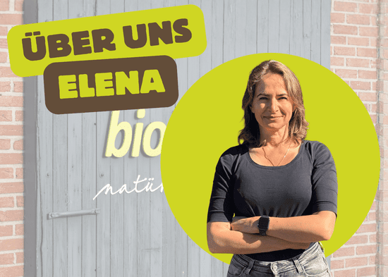 KI generiert: Das Bild zeigt einen Teller mit gebratenem Tofu, Tempeh und frischem Gemüse auf Salatblättern. Darüber steht der Schriftzug "Tofu und Tempeh".