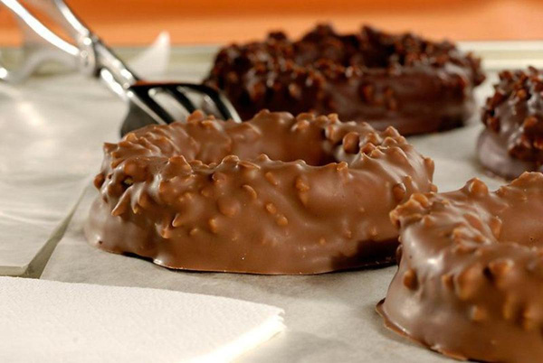 Produktfoto zu Nougat-Buttercremering Vollmilch