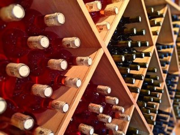 Produktfoto zu Weinüberraschung (Auswahl an 6 verschiedenen Weinen)