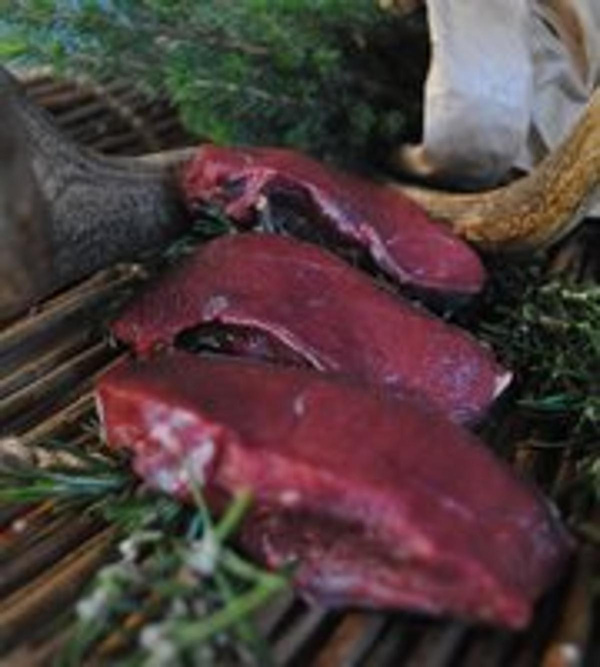 Produktfoto zu Hirschmedaillons 4 Stück ca. 400g