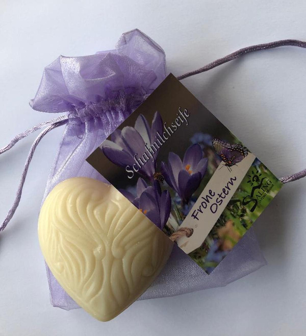 Produktfoto zu Schafmilchseife Herz Frohe Ost