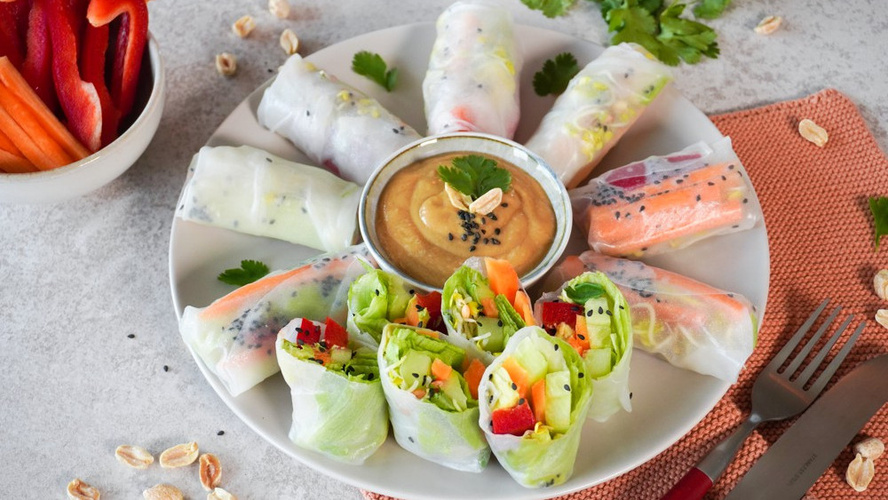 Rezeptbild für Sommerrollen mit Erdnusssoße